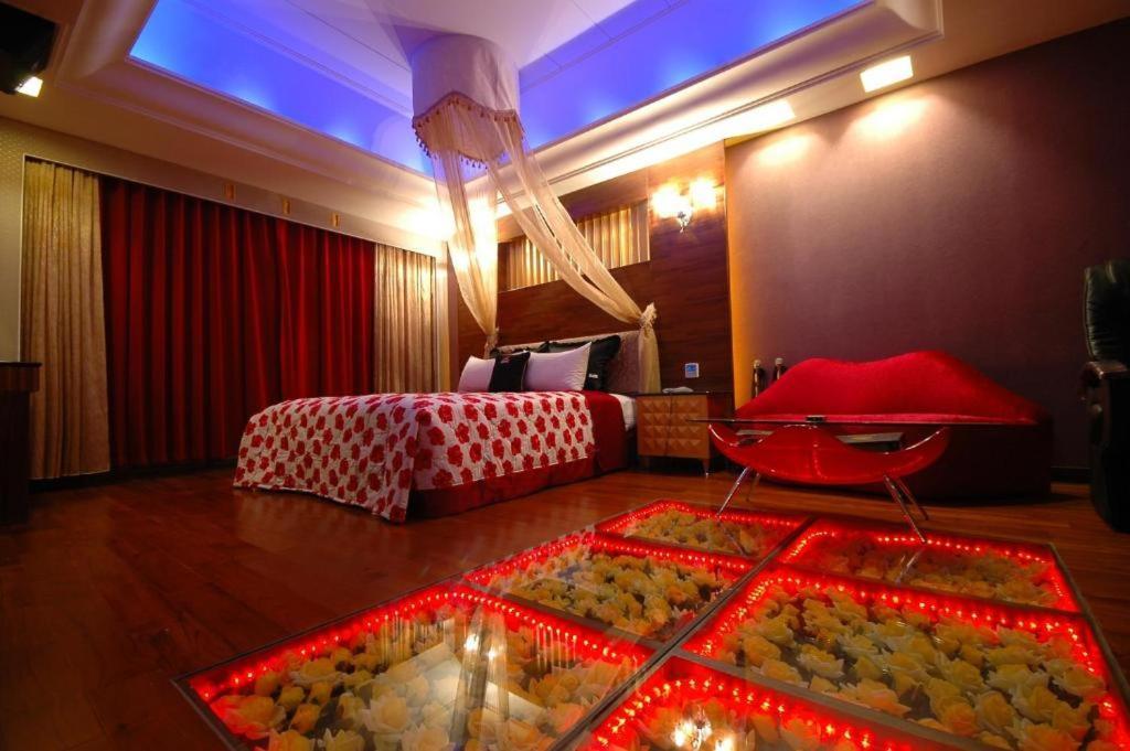 I-Like Motel Pingzhen Buitenkant foto
