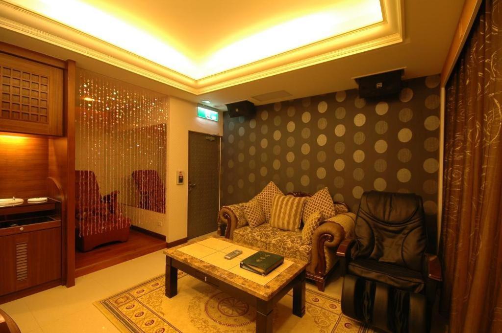 I-Like Motel Pingzhen Buitenkant foto